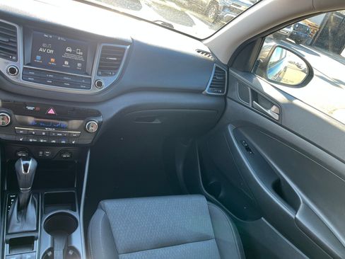 Used 2018 Hyundai Tucson Sport image 22