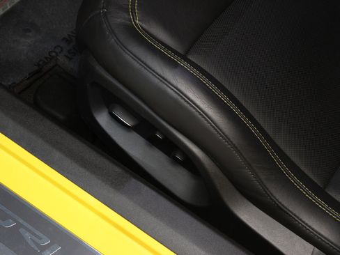 Used 2016 Chevrolet Corvette Z06 w/ 3LZ Preferred Equipment Group image 43