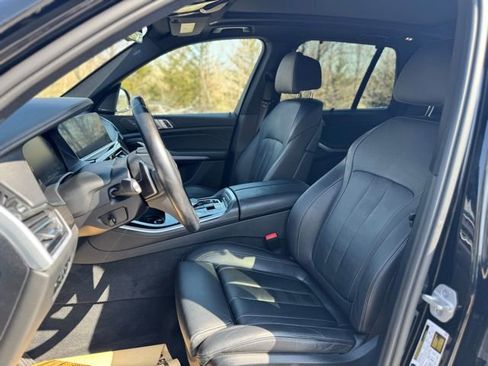 Used 2021 BMW X5 xDrive40i w/ Premium Package image 11