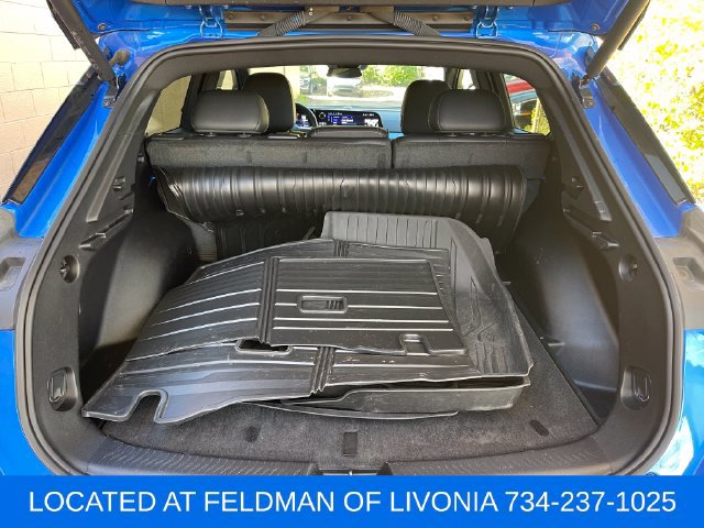 Used 2024 Chevrolet Equinox EV LT w/ LPO, Blackout Package FWD image 23