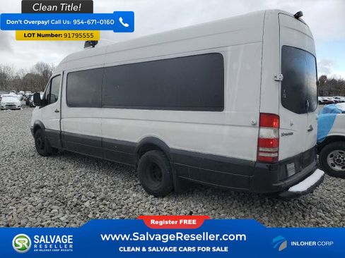 Used 2010 Freightliner Sprinter 3500 image 3