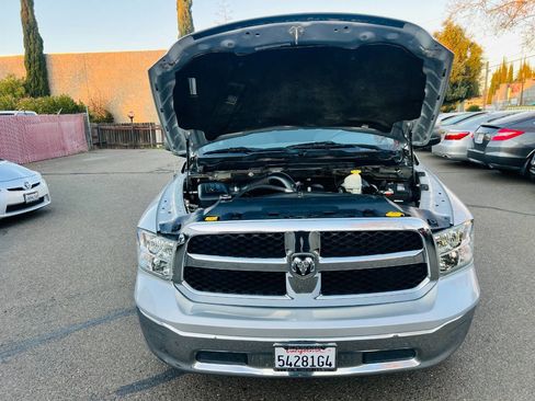 Used 2018 RAM 1500 Classic SLT image 10