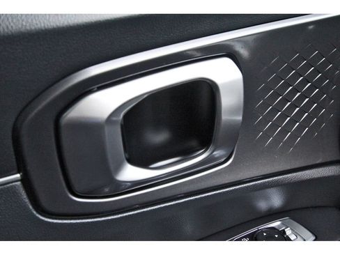 Certified 2025 Kia Sorento S w/ Panoramic Sunroof Package FWD image 21