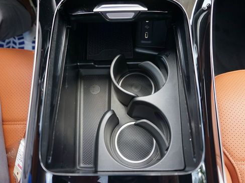 Certified 2025 Mercedes-Benz GLC 350e 4MATIC image 33