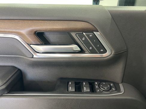 Used 2024 Chevrolet Silverado 3500 High Country image 22