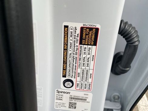 Used 2025 Mitsubishi Outlander SE image 38