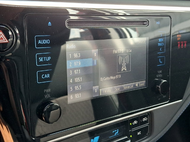 Certified 2019 Toyota Corolla SE FWD image 14