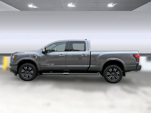 Used 2023 Nissan Titan Platinum Reserve w/ Moonroof Package image 2