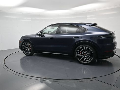 Used 2026 Porsche Cayenne GTS AWD/4WD image 3