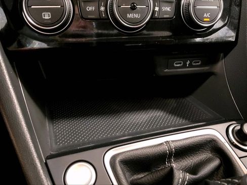 Certified 2024 Volkswagen Jetta SE FWD image 26