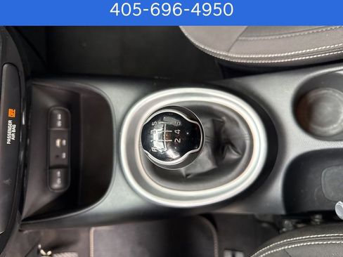 Used 2016 Kia Soul Base image 30