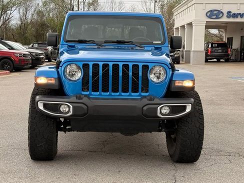 Used 2021 Jeep Gladiator Sport AWD/4WD image 2