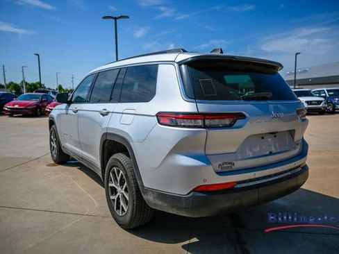 Used 2024 Jeep Grand Cherokee L Limited RWD image 3