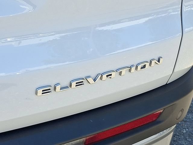 Used 2026 GMC Acadia Elevation w/ Elevation Premium Package FWD image 32