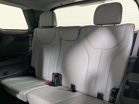 Used 2025 Hyundai Palisade SEL FWD image 28