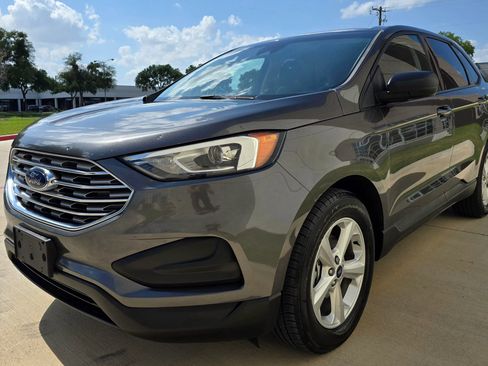 Used 2019 Ford Edge SE FWD image 6