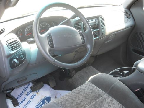 Used 2001 Ford F150 XLT image 7