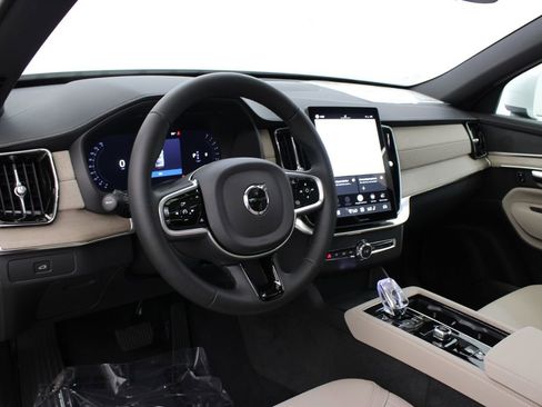 New 2026 Volvo XC90 B5 Core AWD/4WD image 16