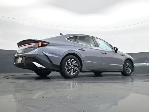 New 2026 Hyundai Sonata Blue image 25