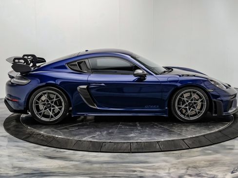 Used 2025 Porsche 718 Cayman GT4 RS RWD image 27