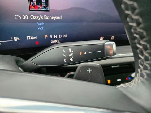 Used 2025 Buick Envision Preferred image 22