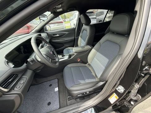 New 2026 Buick Envista Sport Touring w/ Convenience I Package FWD image 11