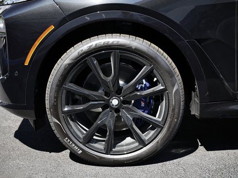 New 2026 BMW X7 xDrive40i w/ M Sport Package image 8