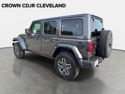 New 2025 Jeep Wrangler Sahara w/ Technology Group AWD/4WD image 6