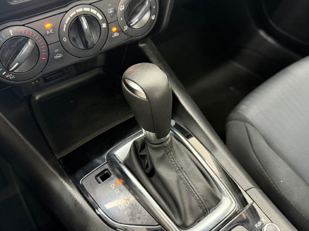 Used 2016 MAZDA MAZDA3 i Sport FWD image 14