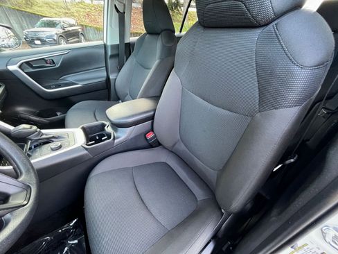 Used 2025 Toyota RAV4 LE image 36