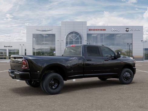 New 2026 RAM 3500 Big Horn w/ Night Edition AWD/4WD image 4