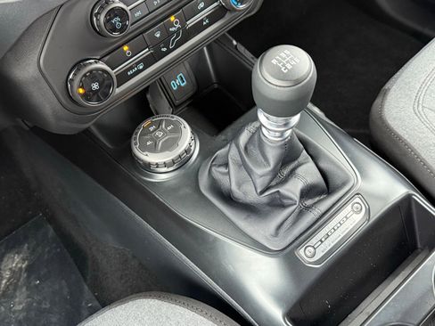 New 2026 Ford Bronco 2-Door image 27