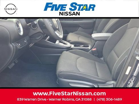 Used 2024 Kia Forte LXS FWD image 5