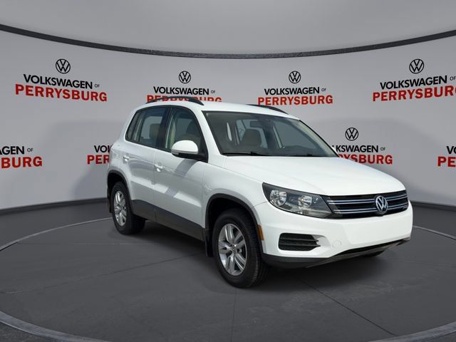 Used 2017 Volkswagen Tiguan S FWD image 2