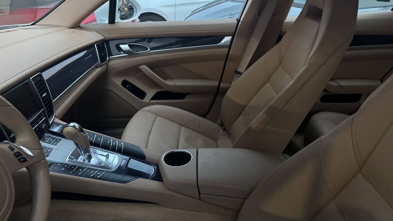 Used 2011 Porsche Panamera 4 AWD/4WD image 8