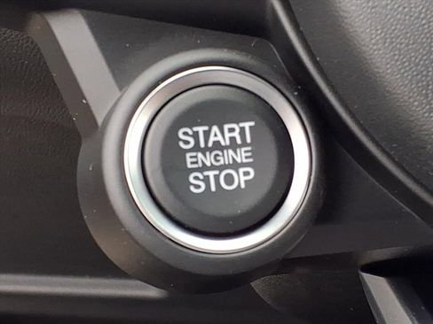 New 2025 Alfa Romeo Stelvio Sprint w/ Convenience Package image 16