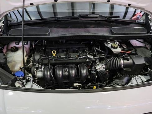 Used 2017 Ford Transit Connect XL image 7