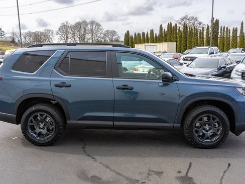 New 2026 Honda Pilot TrailSport image 5