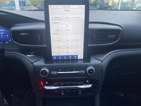 Used 2020 Ford Explorer ST w/ Premium Technology Package image 29