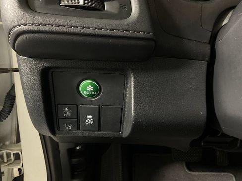 Used 2021 Honda HR-V EX-L image 26