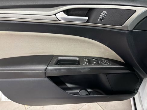 Used 2019 Ford Fusion S image 17