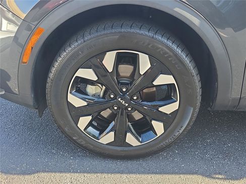 Used 2023 Kia Sportage X-Line w/ X-Line Premium Package AWD/4WD image 6