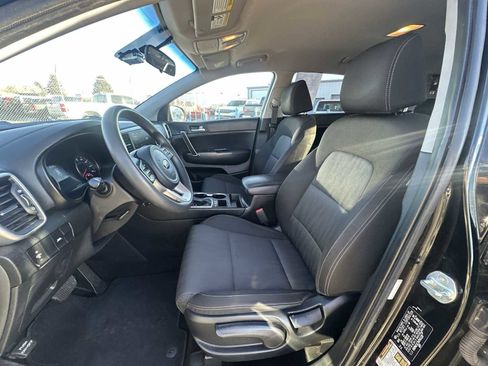 Used 2021 Kia Sportage LX image 13