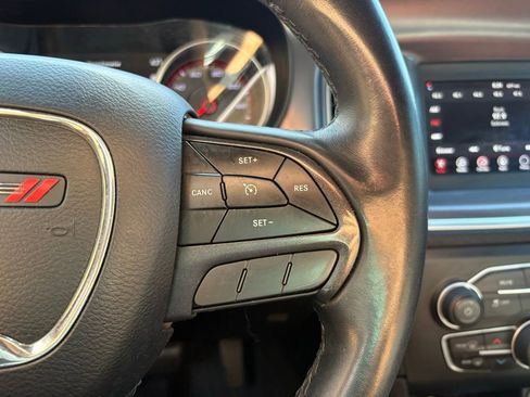 Used 2019 Dodge Charger SXT image 16