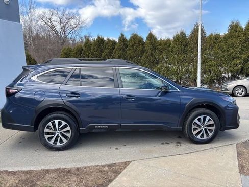 Certified 2024 Subaru Outback Premium image 2