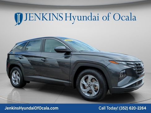 Certified 2024 Hyundai Tucson SE FWD image 1