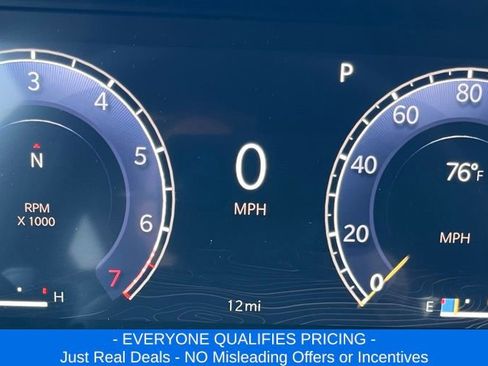 New 2025 Jeep Grand Cherokee L Laredo image 12