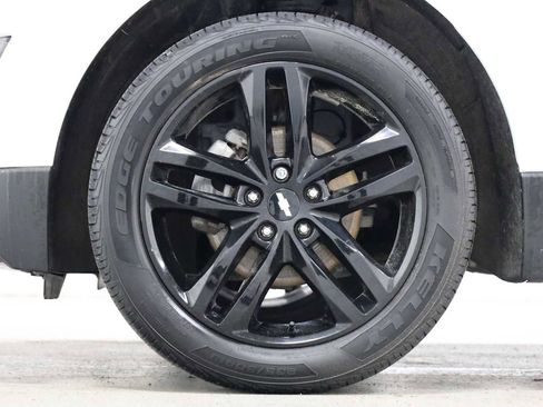 Used 2021 Chevrolet Equinox LT image 36