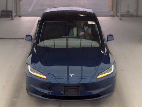 Used 2025 Tesla Model 3 Long Range RWD image 4