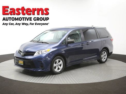 Used 2020 Toyota Sienna L FWD image 57